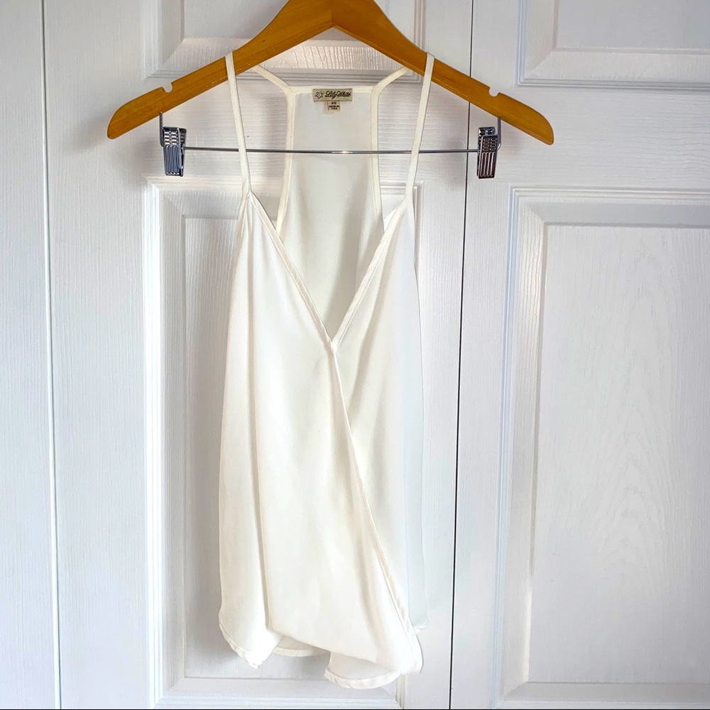 Lilly White Criss Cross Spaghetti Strap Top XS